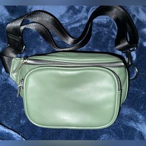 Oak + Fort Olive Green Belt Bag Unisex